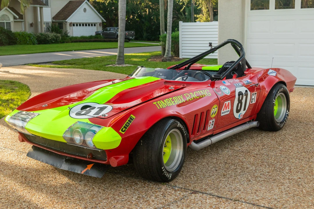 1965 Chevrolet Corvette C2 - Image 1 of 31