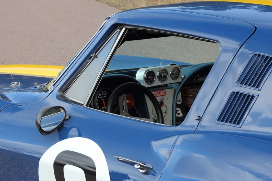 1965 Chevrolet Corvette C2 - Image 11 of 12