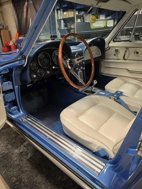 1965 Chevrolet Corvette C2 - Image 12 of 21
