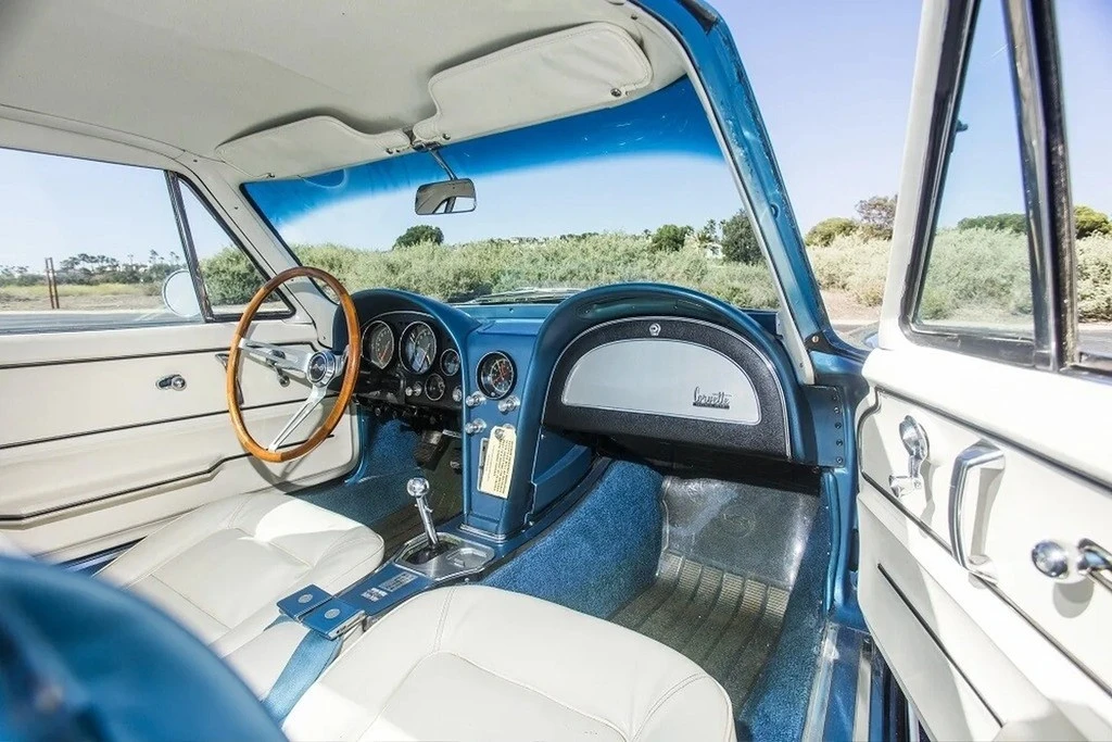 1965 Chevrolet Corvette C2 - Image 7 of 21