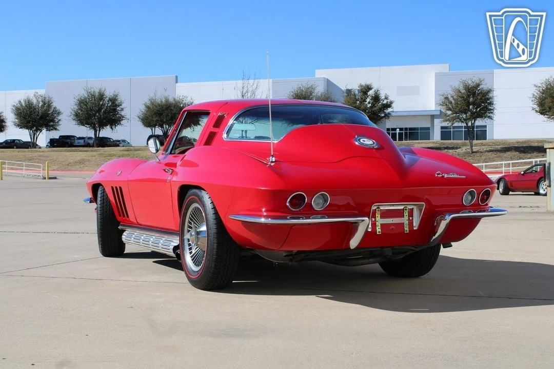 1965 Chevrolet Corvette C2 - Image 11 of 12