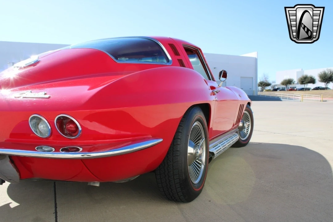1965 Chevrolet Corvette C2 - Image 9 of 21