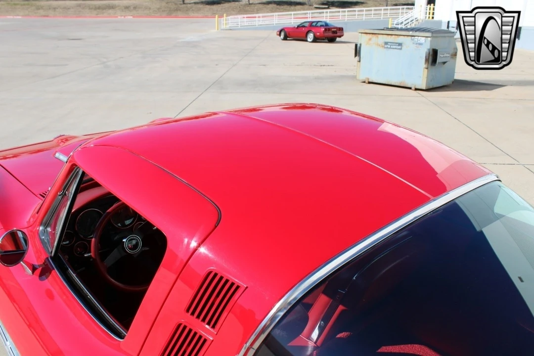 1965 Chevrolet Corvette C2 - Image 10 of 21