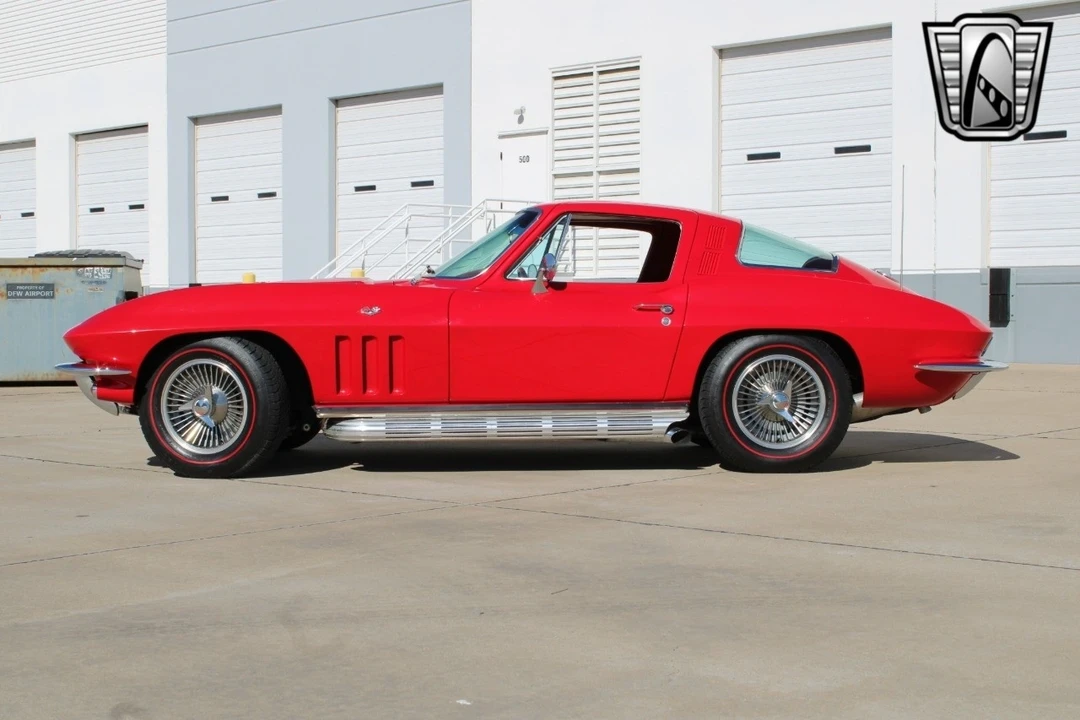 1965 Chevrolet Corvette C2 - Image 4 of 21