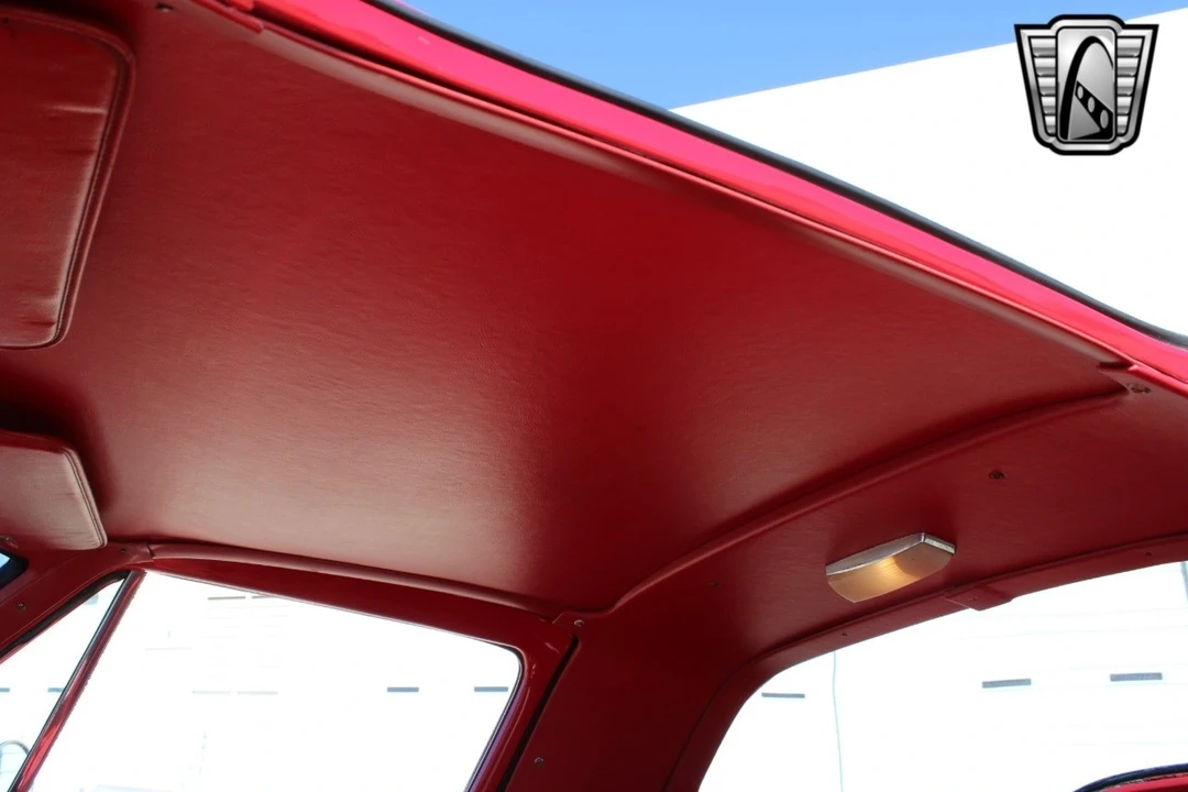 1965 Chevrolet Corvette C2 - Image 19 of 21