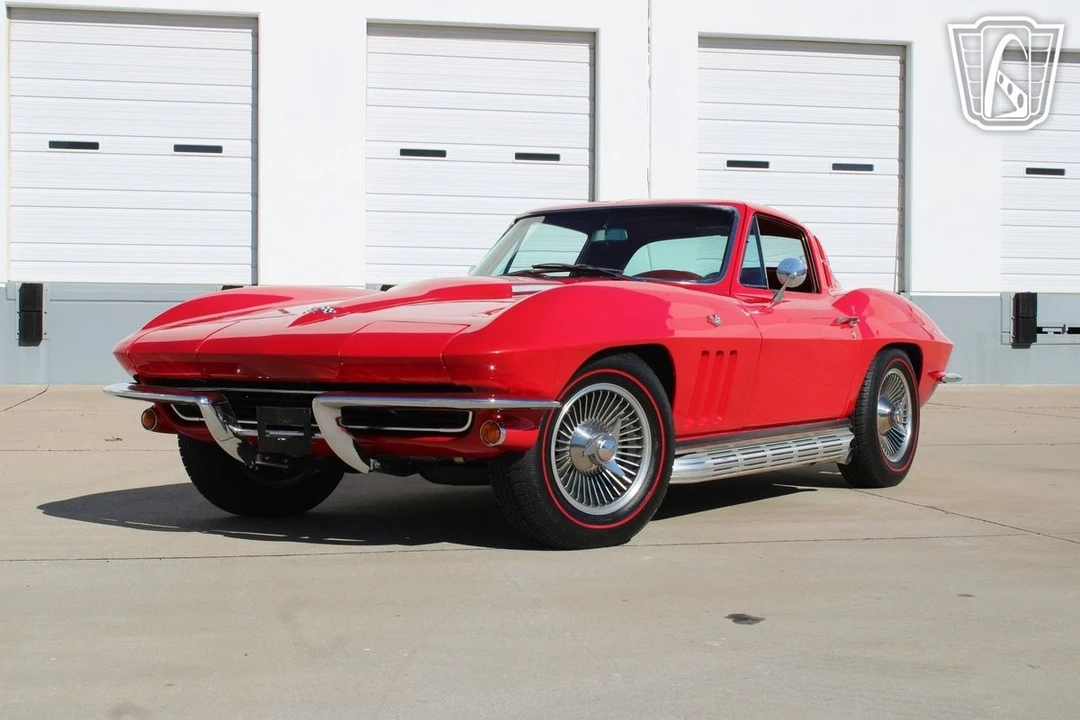 1965 Chevrolet Corvette C2 - Image 4 of 12