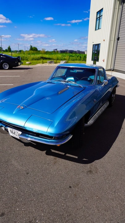 1965 Chevrolet Corvette C2 - Image 16 of 21