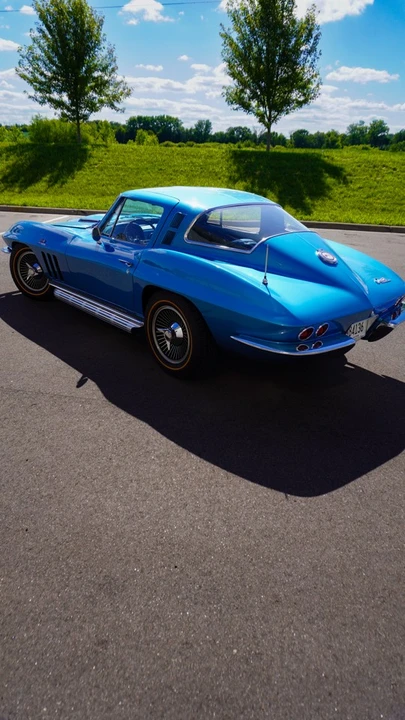 1965 Chevrolet Corvette C2 - Image 13 of 21