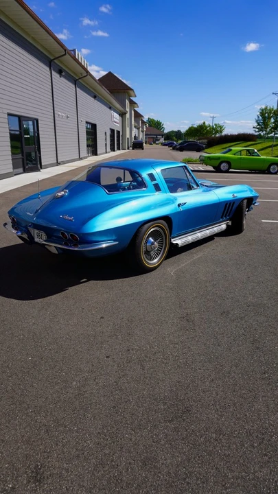 1965 Chevrolet Corvette C2 - Image 12 of 21