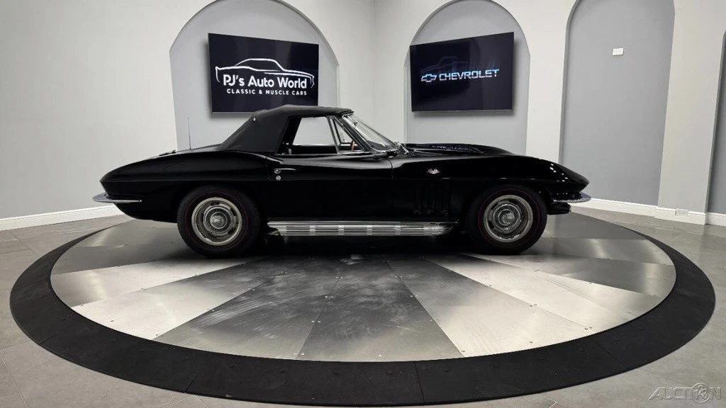 1965 Chevrolet Corvette C2 - Image 5 of 24