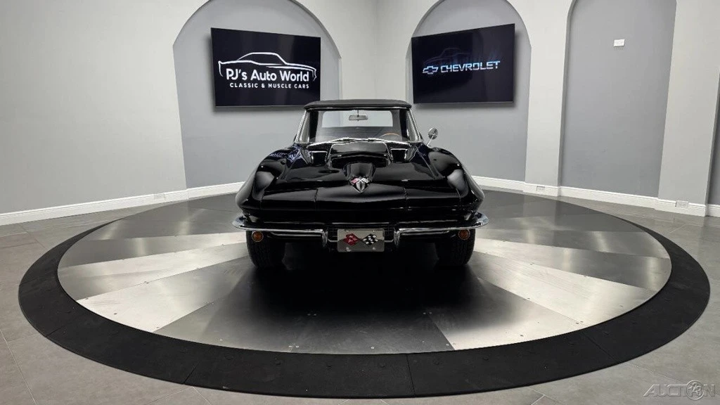 1965 Chevrolet Corvette C2 - Image 8 of 24