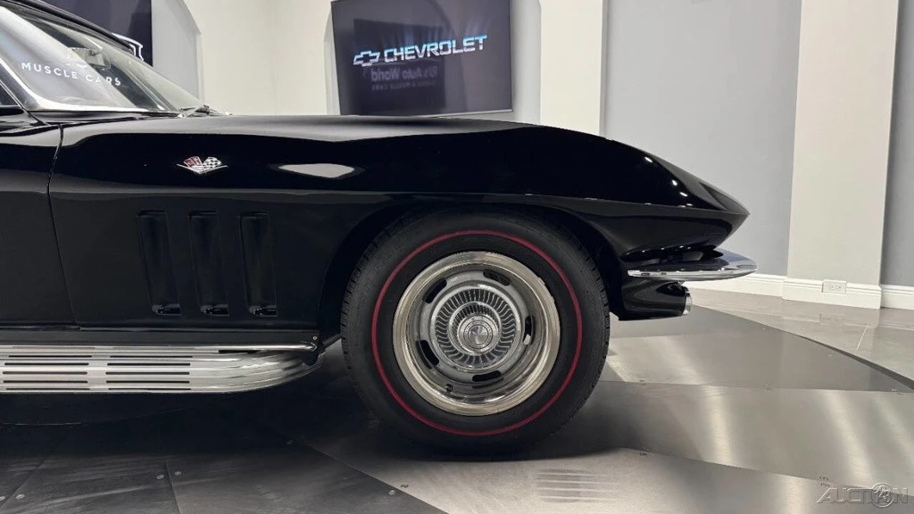1965 Chevrolet Corvette C2 - Image 14 of 24