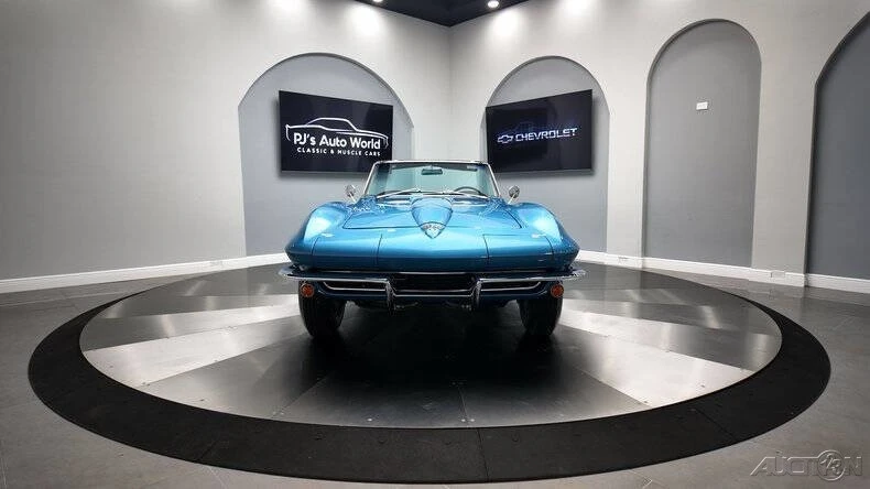 1965 Chevrolet Corvette C2 - Image 9 of 21