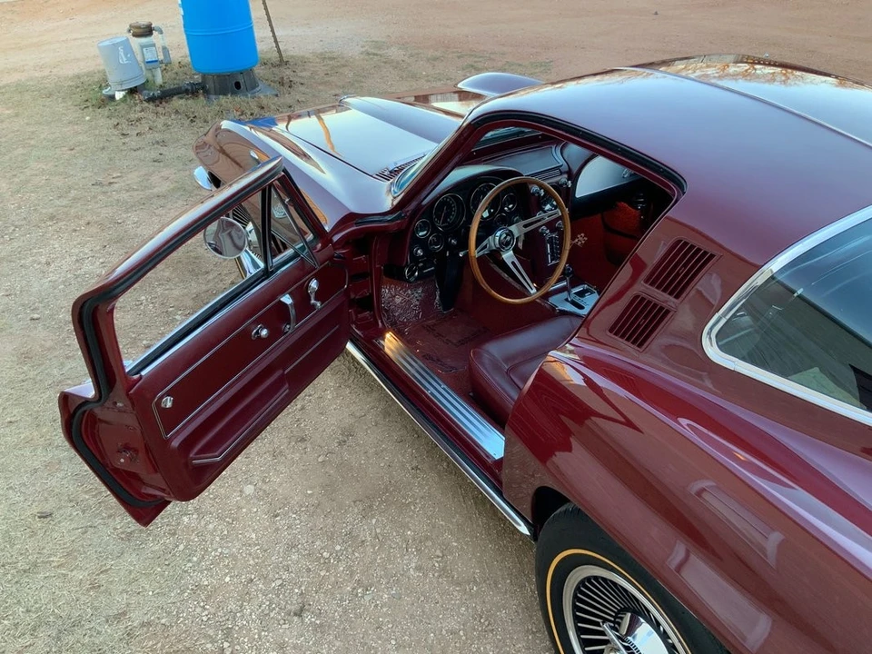1965 Chevrolet Corvette C2 - Image 18 of 31