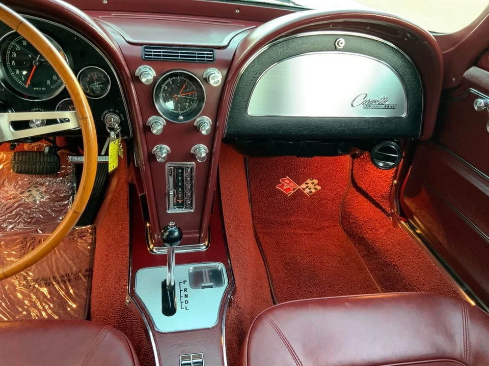 1965 Chevrolet Corvette C2 - Image 23 of 31
