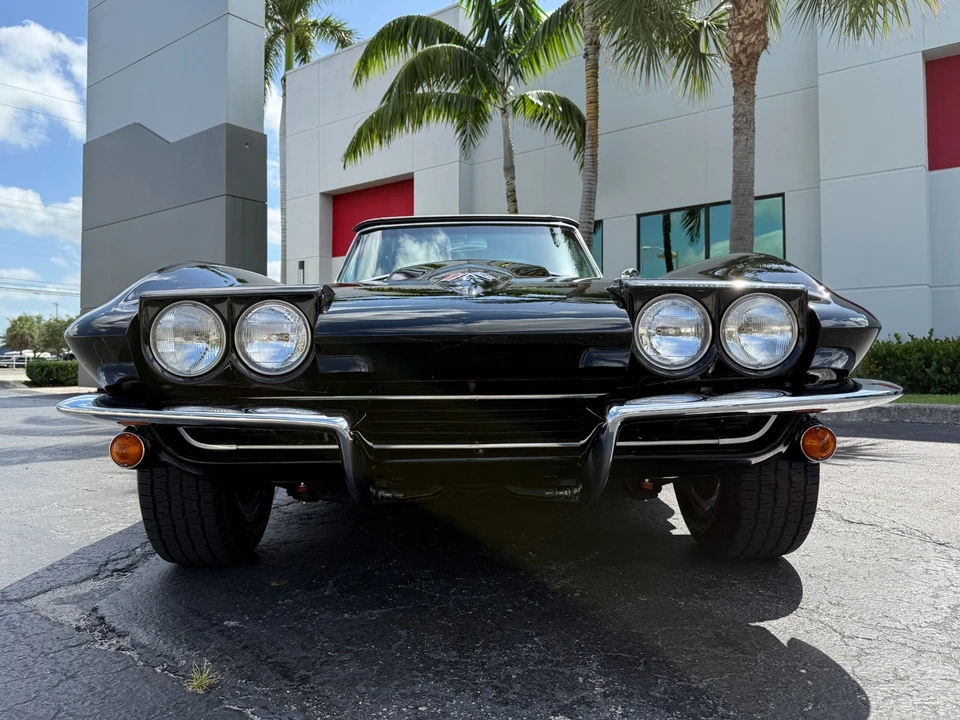 1965 Chevrolet Corvette C2 - Image 8 of 21