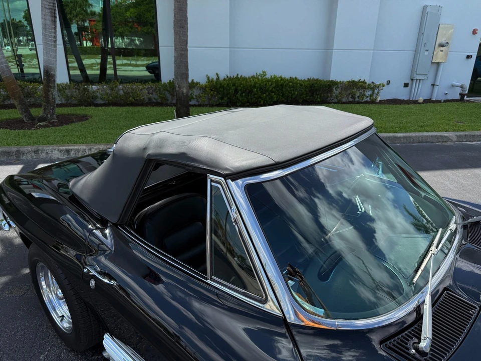 1965 Chevrolet Corvette C2 - Image 16 of 21