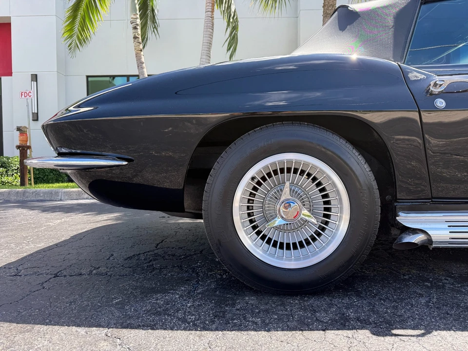1965 Chevrolet Corvette C2 - Image 3 of 21