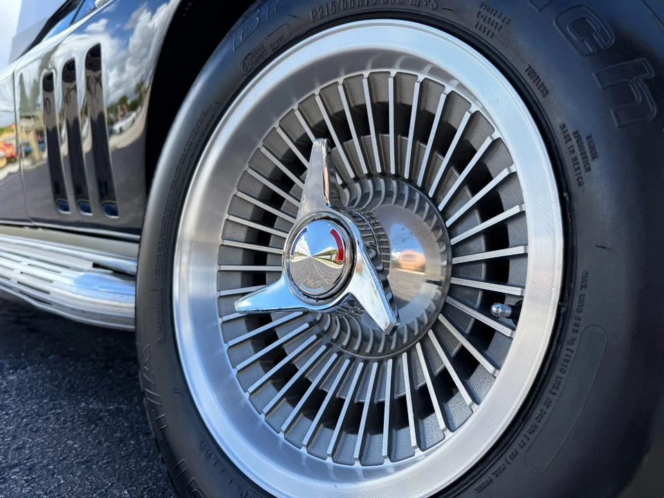 1965 Chevrolet Corvette C2 - Image 10 of 21