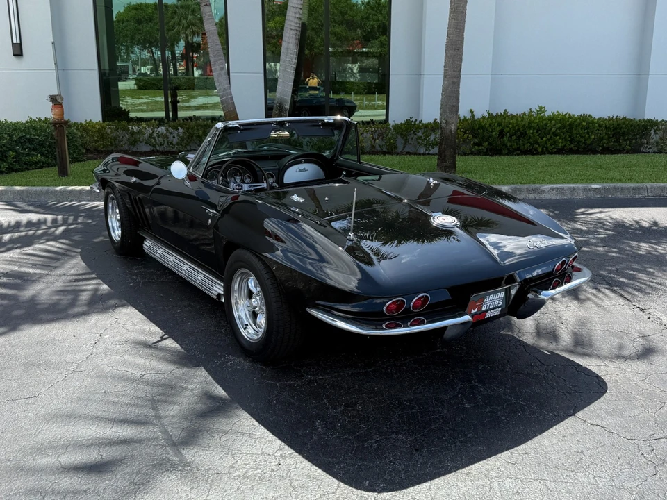 1965 Chevrolet Corvette C2 - Image 18 of 21