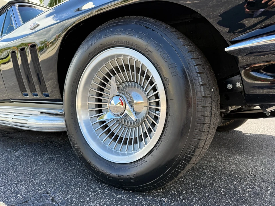 1965 Chevrolet Corvette C2 - Image 6 of 21