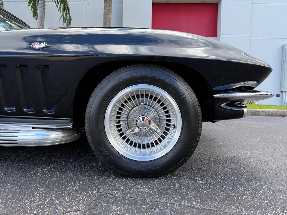 1965 Chevrolet Corvette C2 - Image 5 of 21