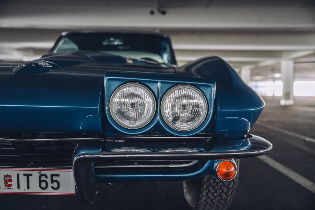 1965 Chevrolet Corvette C2 - Image 14 of 31
