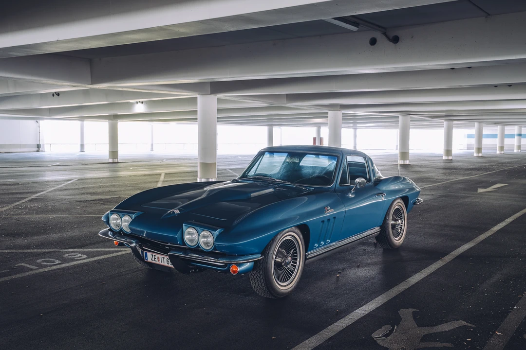 1965 Chevrolet Corvette C2 - Image 9 of 31