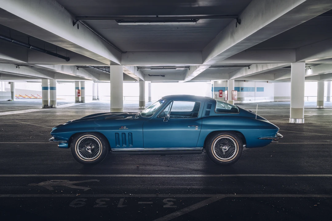 1965 Chevrolet Corvette C2 - Image 8 of 31
