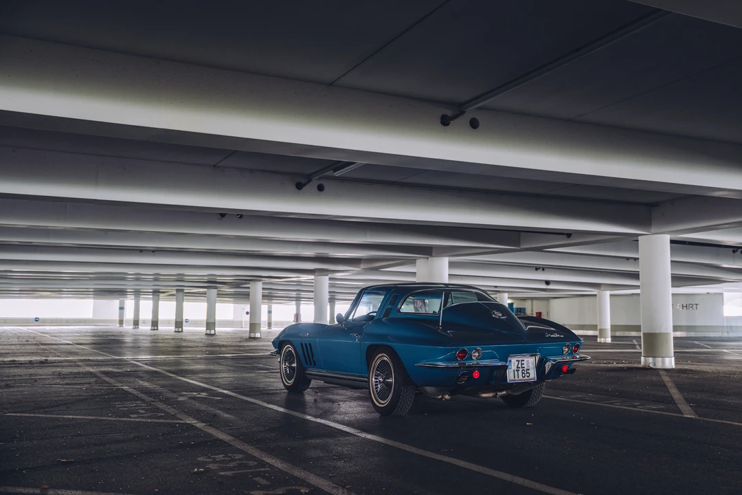 1965 Chevrolet Corvette C2 - Image 10 of 31