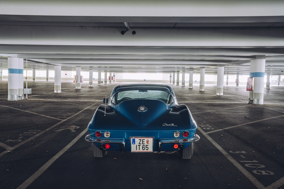 1965 Chevrolet Corvette C2 - Image 6 of 31