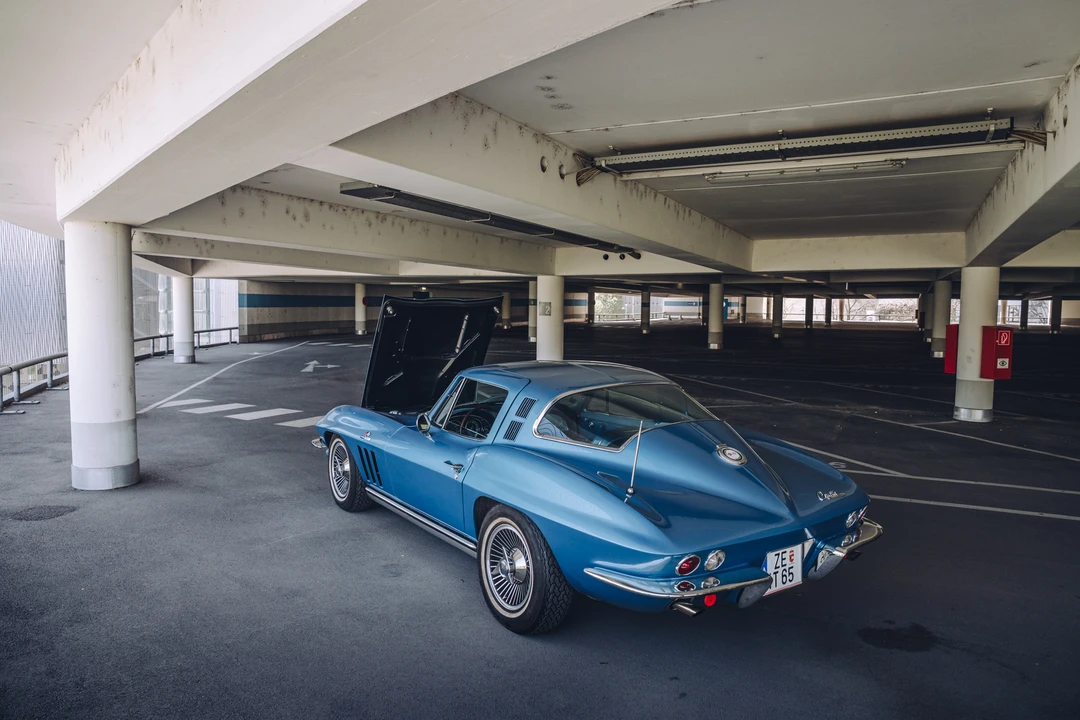 1965 Chevrolet Corvette C2 - Image 12 of 31