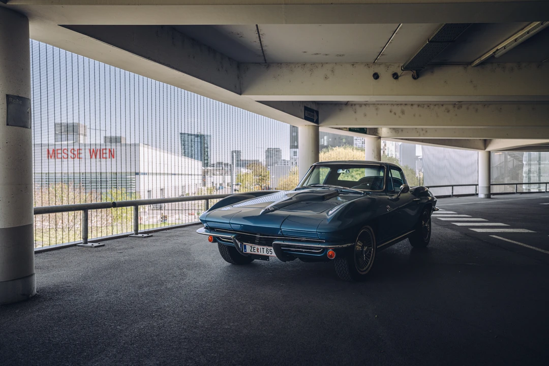 1965 Chevrolet Corvette C2 - Image 13 of 31