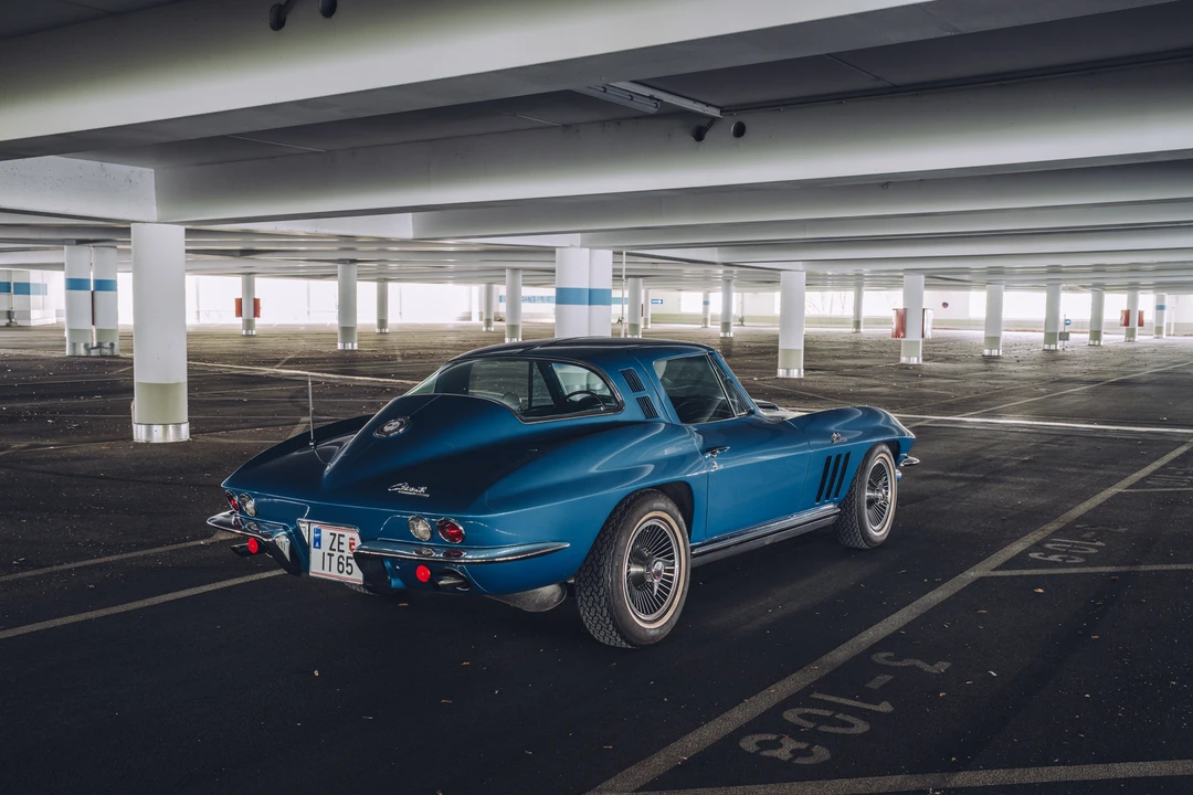1965 Chevrolet Corvette C2 - Image 5 of 31