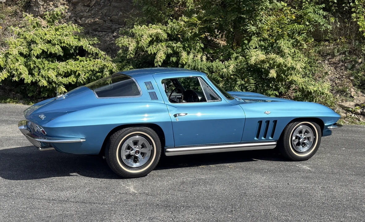 1965 Chevrolet Corvette C2 - Image 7 of 31