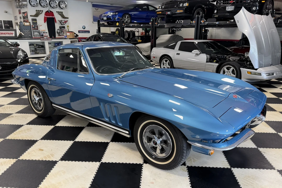 1965 Chevrolet Corvette C2 - Image 9 of 31