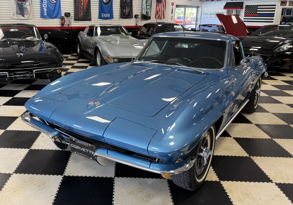 1965 Chevrolet Corvette C2 - Image 13 of 31
