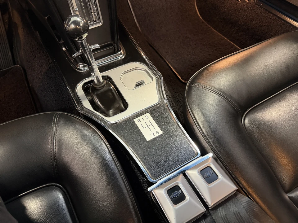 1965 Chevrolet Corvette C2 - Image 22 of 31