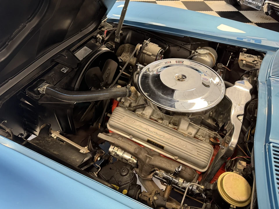 1965 Chevrolet Corvette C2 - Image 29 of 31