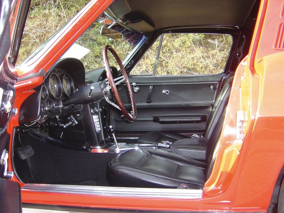 1965 Chevrolet Corvette C2 - Image 2 of 2