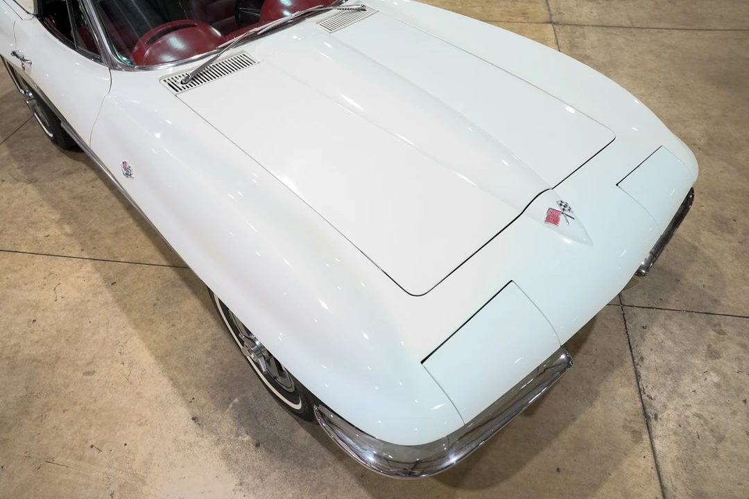 1965 Chevrolet Corvette C2 - Image 30 of 31