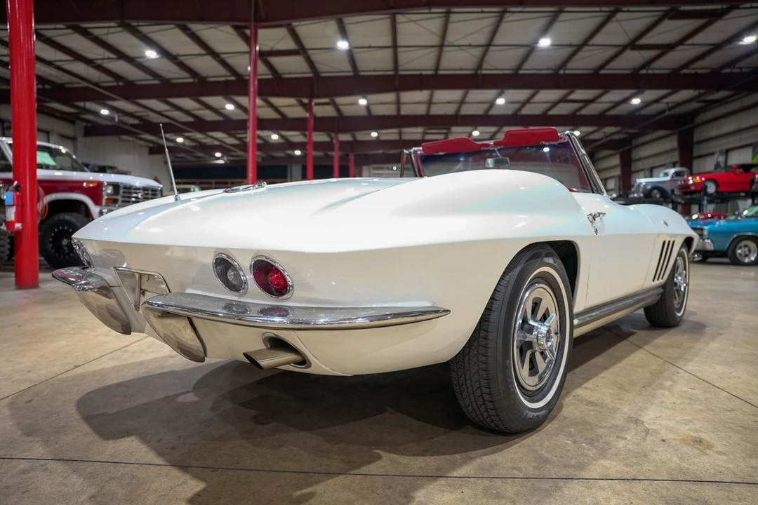 1965 Chevrolet Corvette C2 - Image 8 of 21