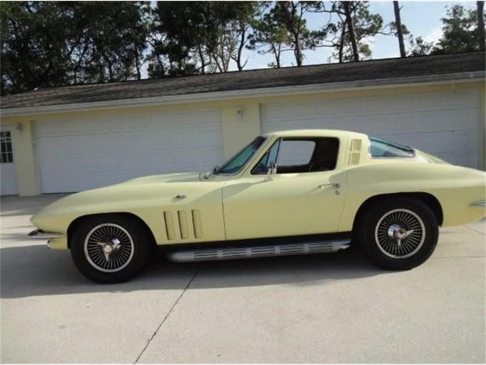 1965 Chevrolet Corvette C2 - Image 13 of 31