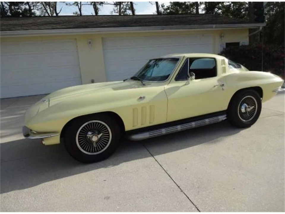 1965 Chevrolet Corvette C2 - Image 14 of 31