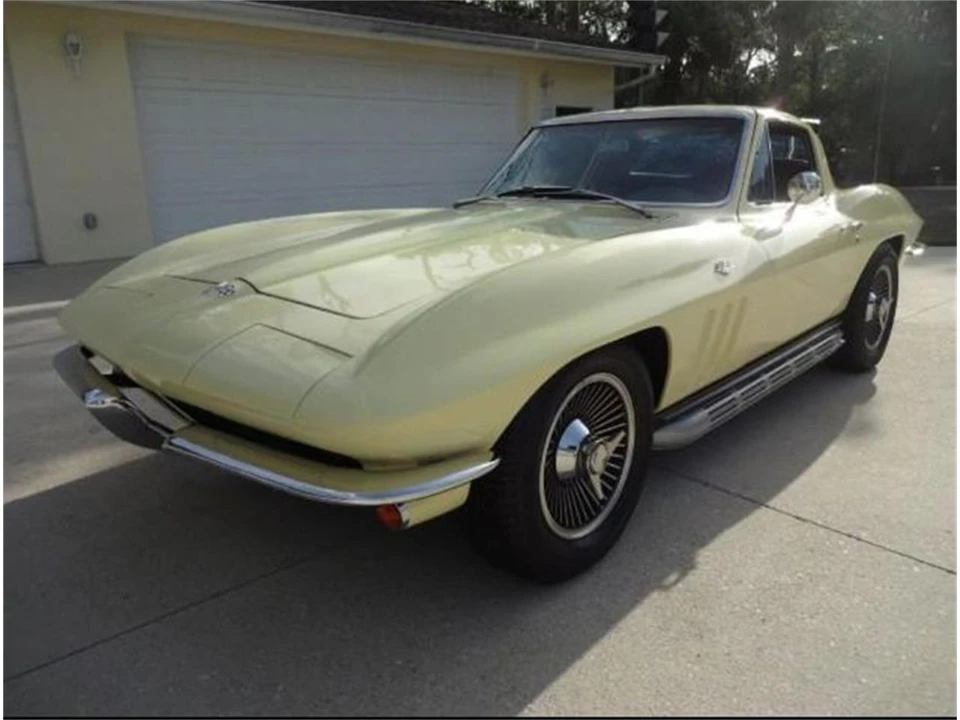 1965 Chevrolet Corvette C2 - Image 18 of 31