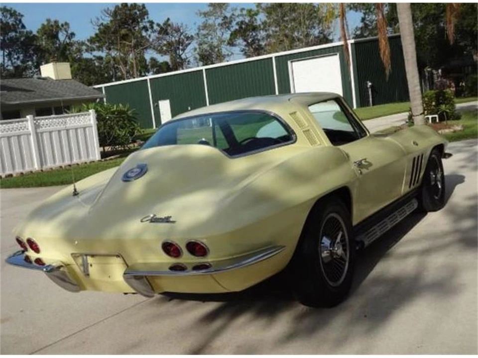 1965 Chevrolet Corvette C2 - Image 9 of 31