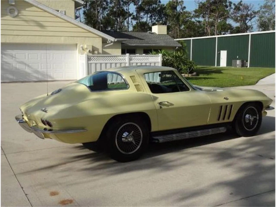 1965 Chevrolet Corvette C2 - Image 21 of 31