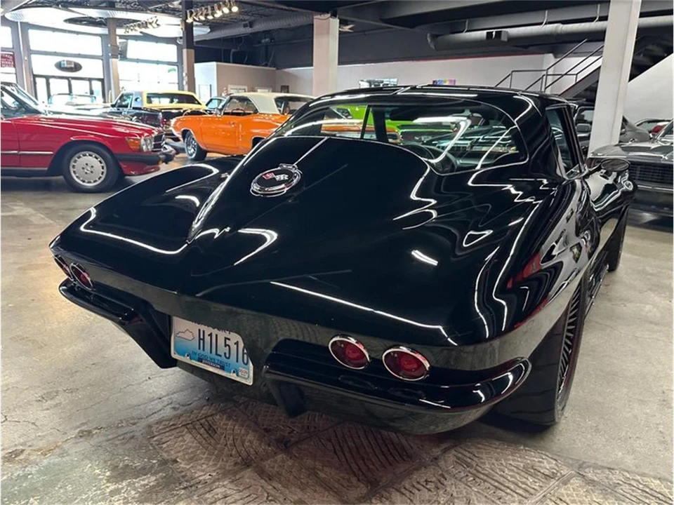 1965 Chevrolet Corvette C2 - Image 15 of 31