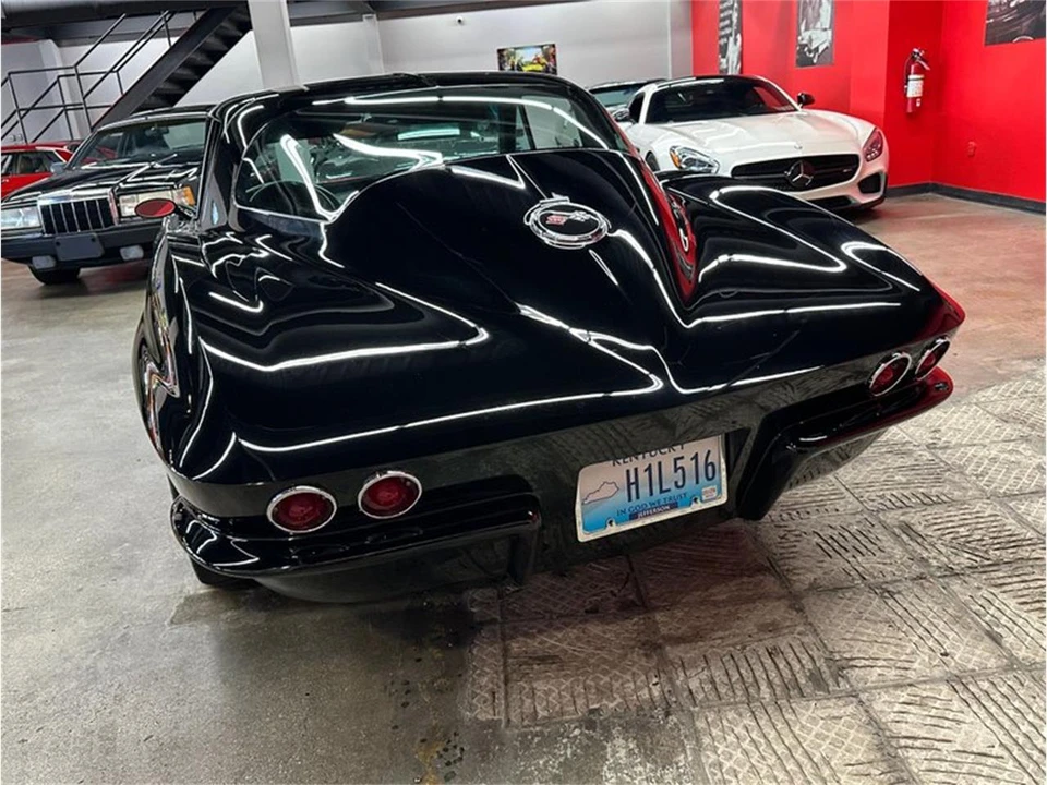 1965 Chevrolet Corvette C2 - Image 19 of 31