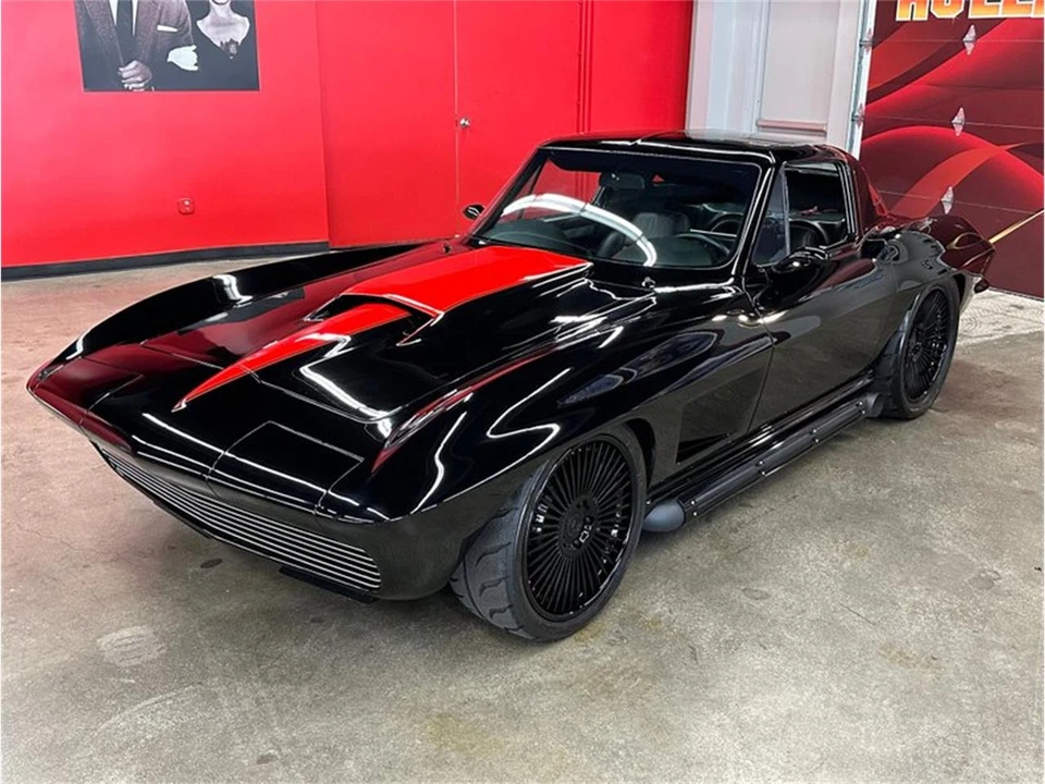 1965 Chevrolet Corvette C2 - Image 3 of 31